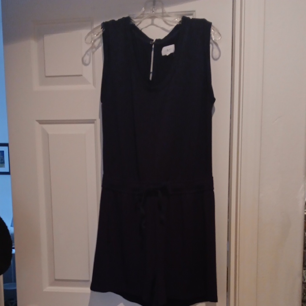 Lou & Grey Black Sleeveless Romper